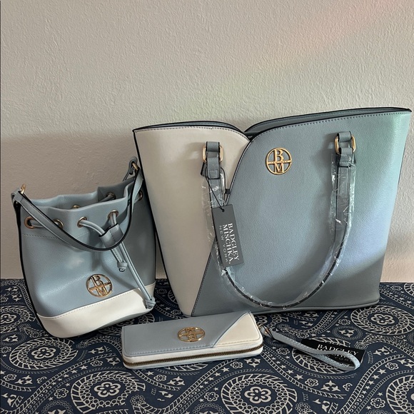 NWT Badgley Mischka Set of 3 Tote + Wallet +Cross-Body - Picture 1 of 6